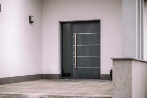 Drzwi aluminiowe z doświetlem bocznym